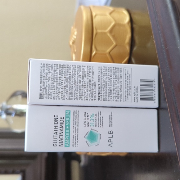 APLB Glutathione Niacinamide Ampoule Serum 1.35 FL.OZ - Picture 4 of 5